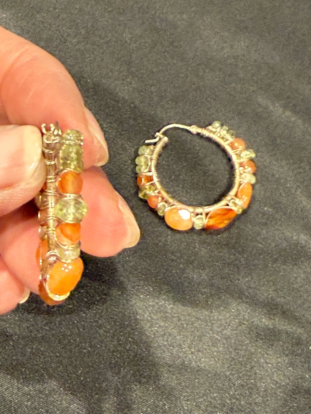 Boho Wire Wrapped Hoop Earrings Orange Carnelian & Peridot Crystals Silver Tone - Picture 6 of 8
